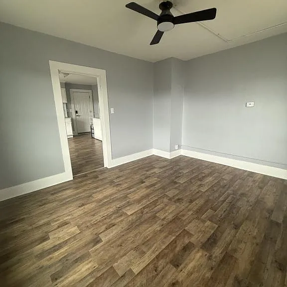 472 Burgess St #2 — Photo 2