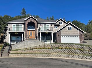 108 Cedar Ridge Ter, Rogue River, OR 97537