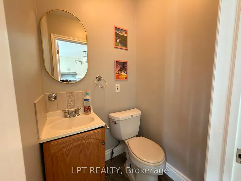 20 Gregory St — Photo 8