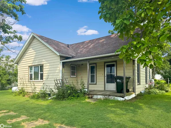 211 2nd St, Clutier, IA 52217