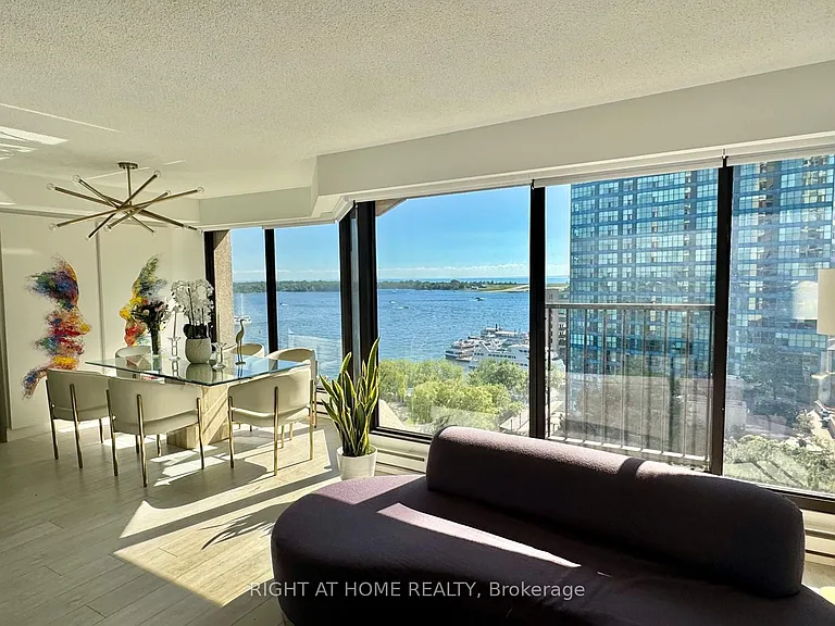 65 Harbour Sq #1304 — Photo 7