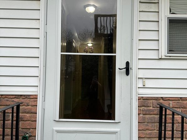 25 Padanaram Rd APT 43