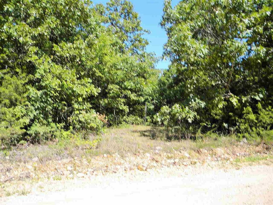 2nd image of Dry Bone Rd