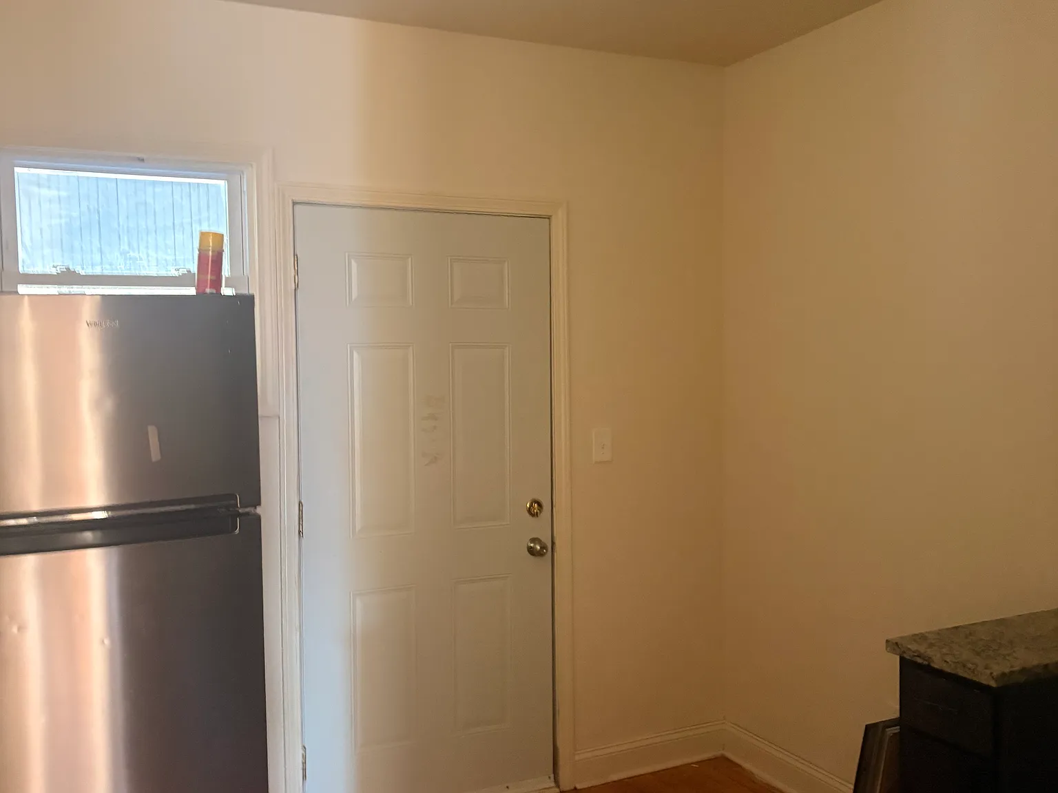 2 bed, 1200 sqft, $1,300 — Photo 4