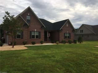 7137 English Pride Dr, Trinity, NC 27370