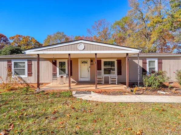127 Michelle Dr, Chesnee, SC 29323