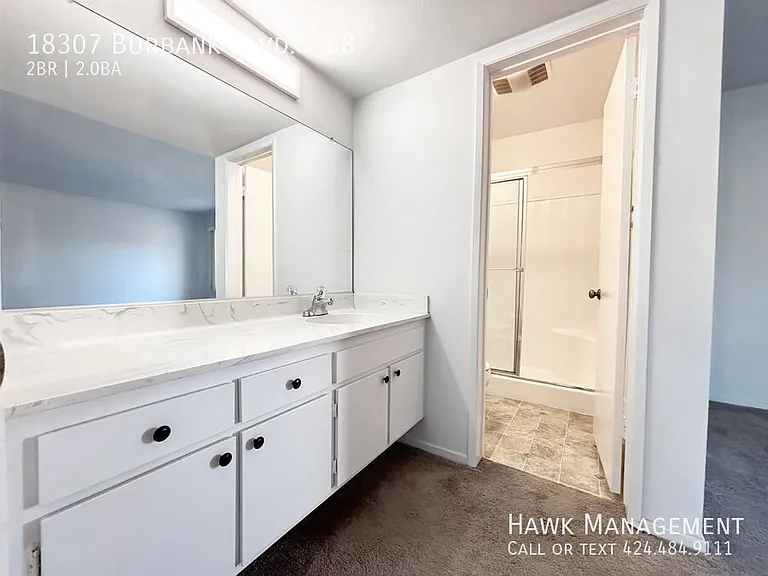 18307 Burbank Blvd #68 — Photo 11