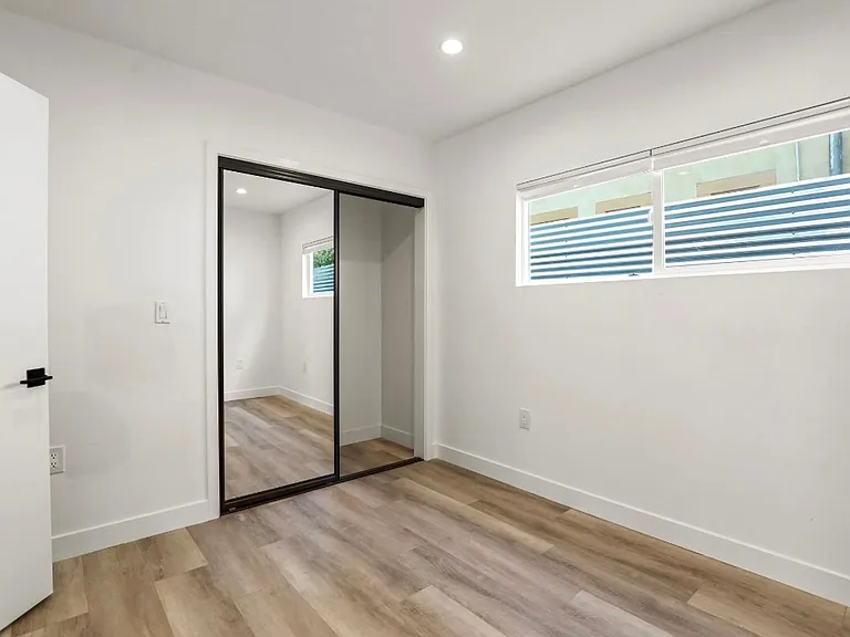 2561 W Avenue 30 — Photo 43