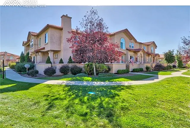4774 Sand Mountain Point — Photo 2