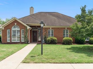 102 Stratford Cir, Pelham, AL 35124