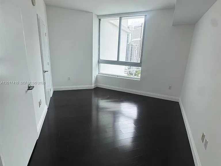 350 S Miami Ave #2010 — Photo 8