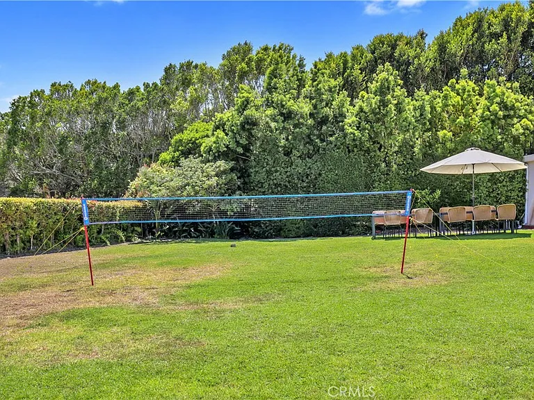 7161 Grasswood Ave — Photo 35