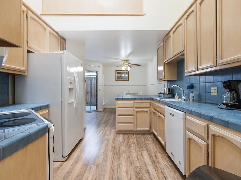 3071 Ironwood Ct — Photo 6