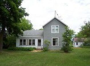 1296 Portage St, Almond, WI 54909