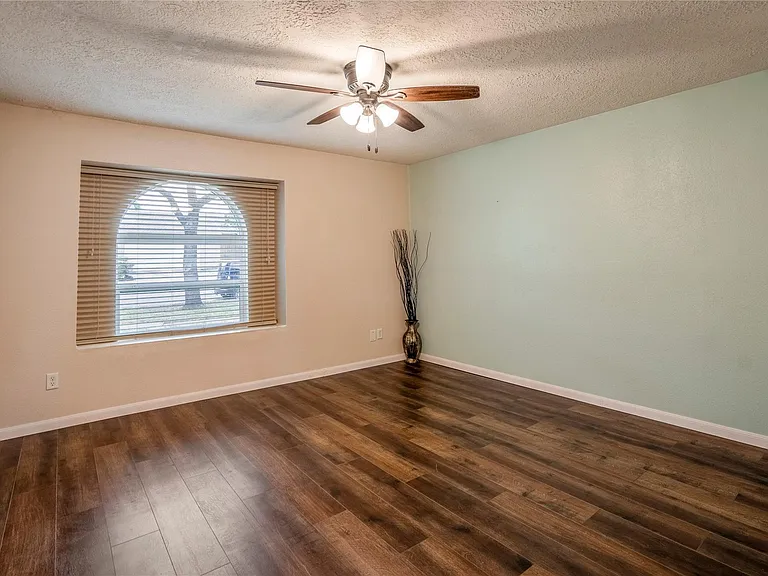 11817 Southlake Dr — Photo 19