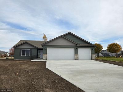 812 Pond View Dr, Arlington, MN, 55307