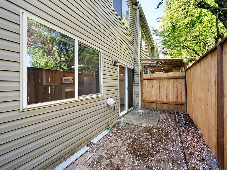 16971 SE Ankeny St — Photo 24