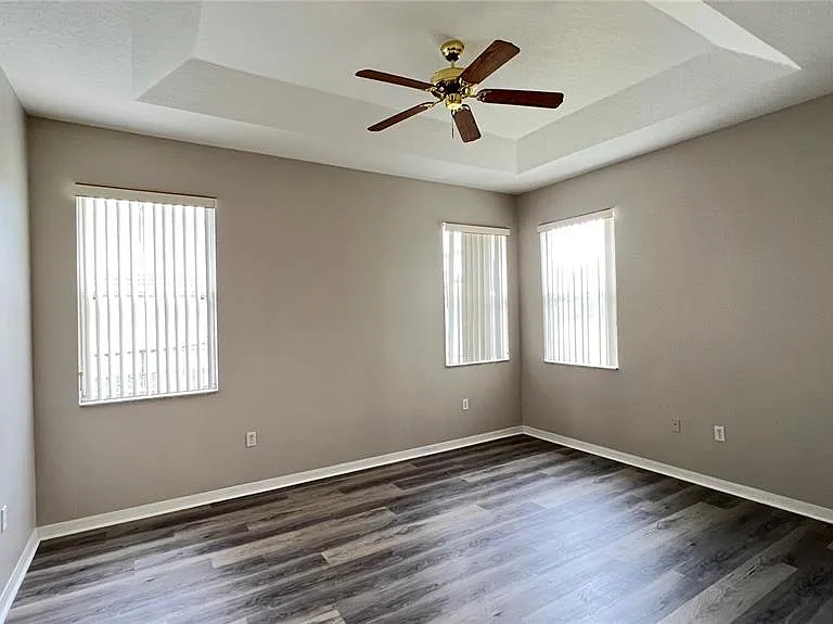 318 Sand Ridge Dr — Photo 27