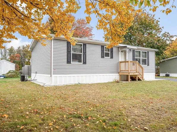 41 B St, Seabrook, NH 03874