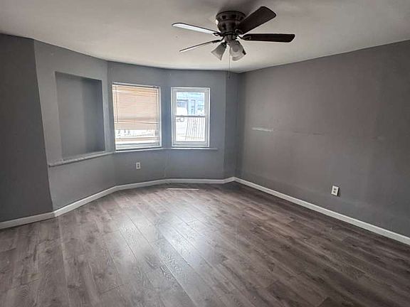 2nd image of 501 Kennedy Blvd APT 1