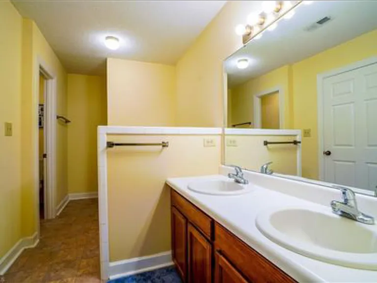 2029 Hearthwood Ct — Photo 19
