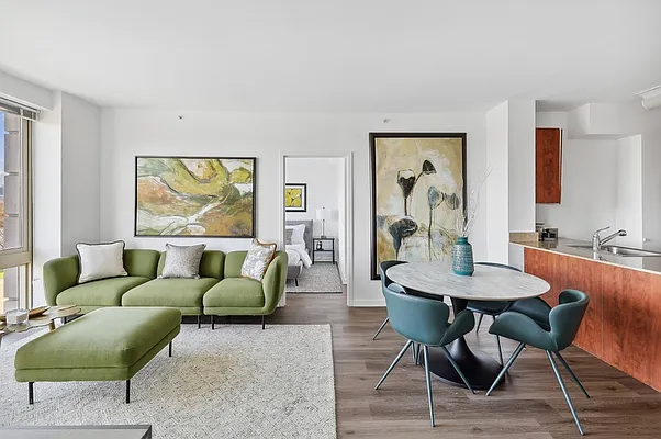 Rented by Greystar | media 9