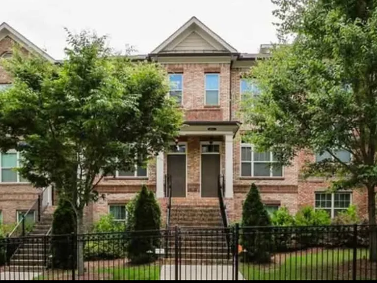 2264 Lavista Ct NE — Photo 1