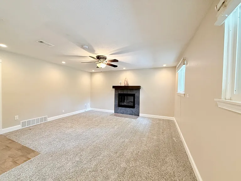 3360 Oklahoma Ct — Photo 31