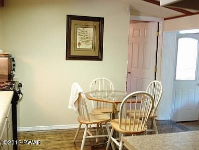 4th image of 812 Shohola Ln