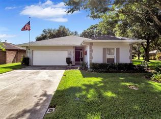 557 Saint Andrews Rd, Winter Haven, FL 33884