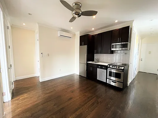 Rented by Avenues Real Estate | media 2