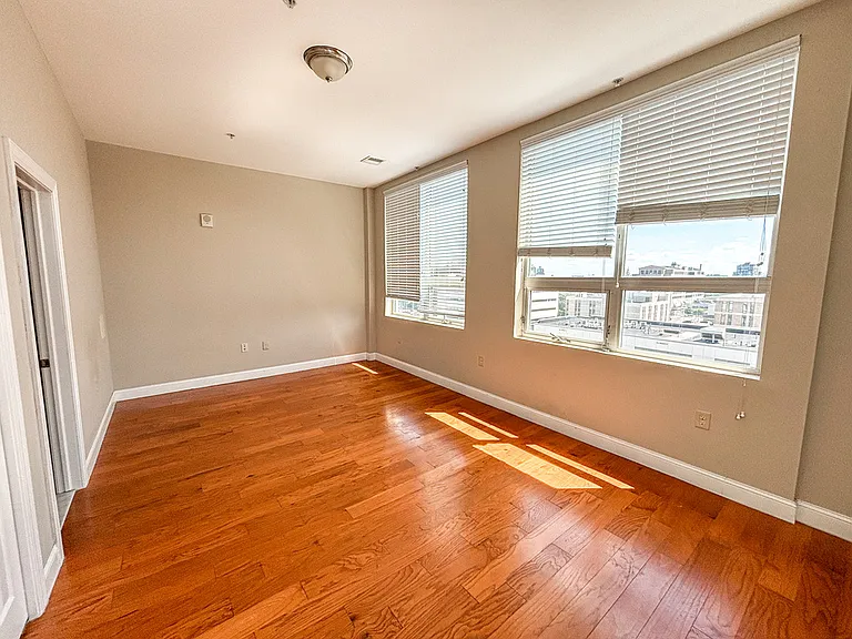 910 Cherry Street — Photo 11