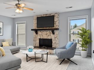 5321 Whitetail Dr APT 8, Springfield, IL 62703