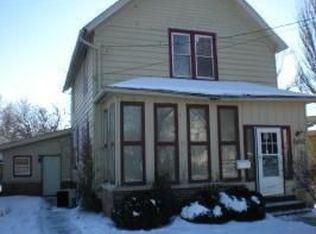 566 W Park Ave, Aurora, IL 60506