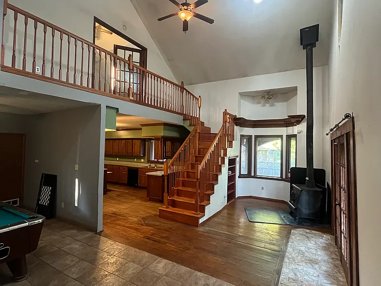 311 W Jefferson St — Photo 14
