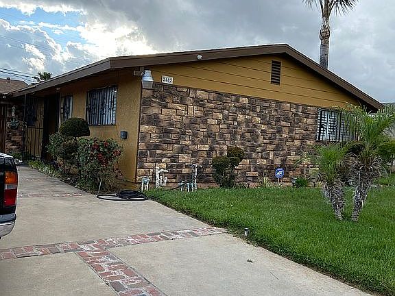 4th image of 2482 San Anselmo Ave