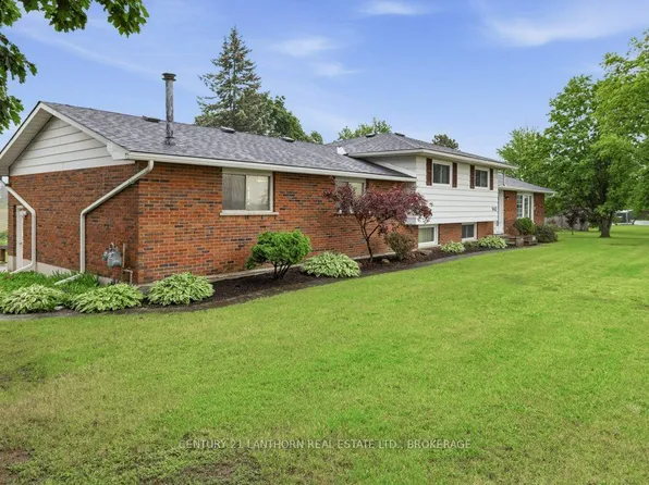 942 County Road 1 Rd E, Stone Mills, ON K7R 3L2