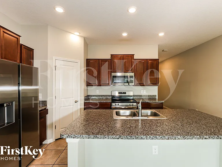 10104 Rose Petal Pl — Photo 8
