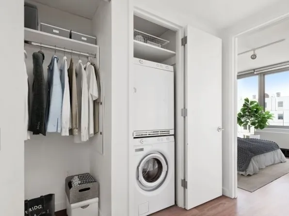 461 Dean Street image 4 of 22