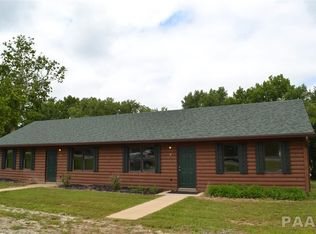 215 W Valley View Dr #A, Banner, IL 61520