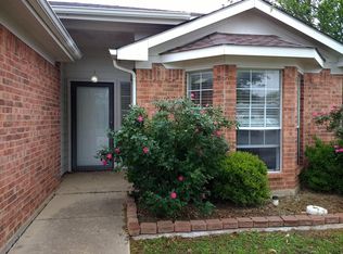 2308 Cap Rock Ln, Fort Worth, TX 76133