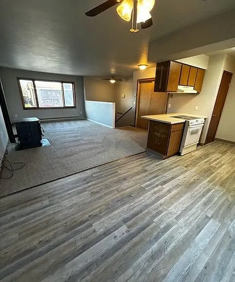 278 Westchester Sq S — Photo 2