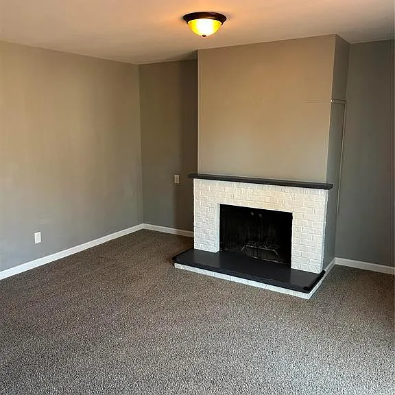 829 Lesparre Dr — Photo 11