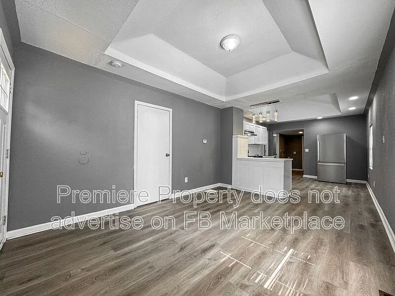 2 bed, 1.0 bath, 720 sqft, $1,035 — Photo 3