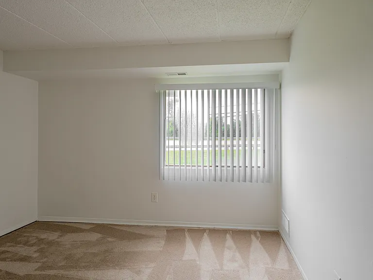 Riverside Village Apartments — Photo 49
