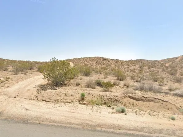 40th St W #W, Rosamond, CA 93560