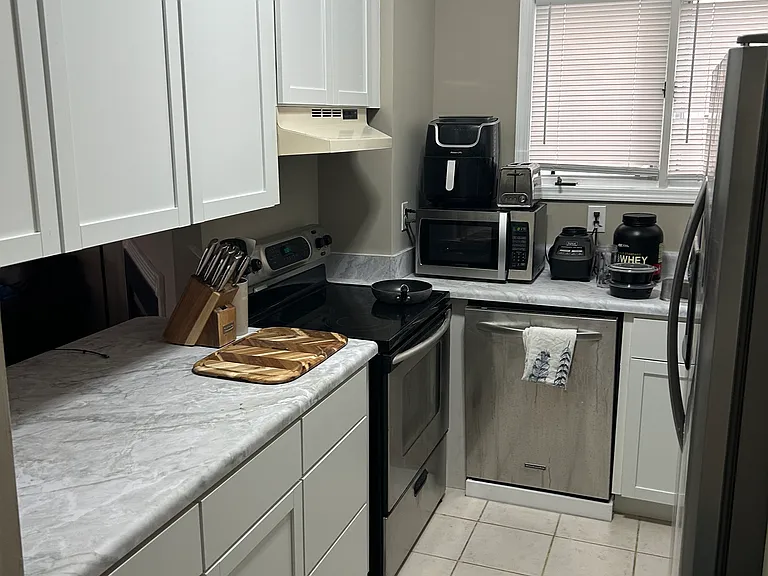 3204 W End Cir #1 — Photo 8