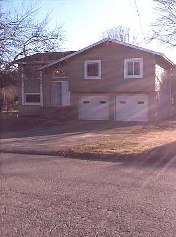 1st image of 918 Kenny Way Dr