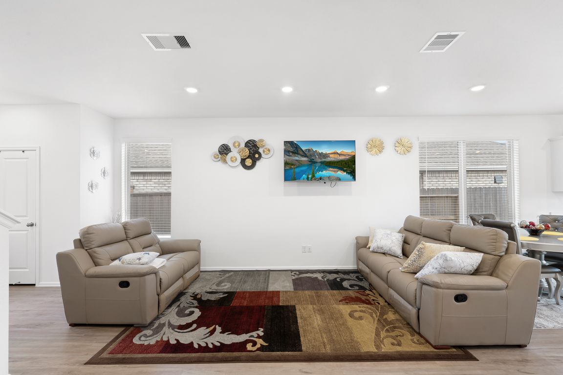 next background image