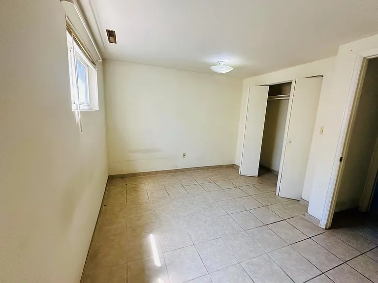 4625 N Enchanted Cir — Photo 4